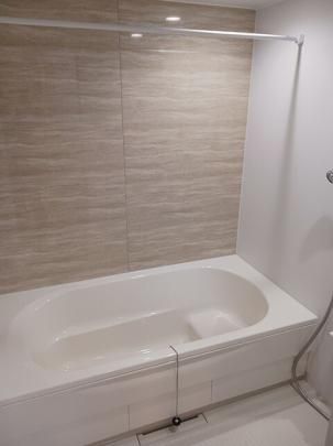 �y���̑��z�@�o�X�^�V�����[