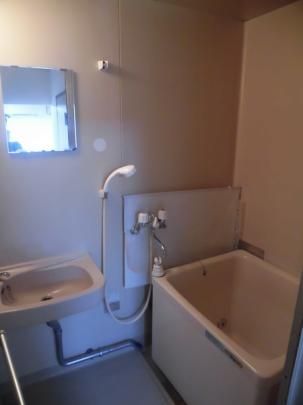 �y���̑��z�@�o�X�^�V�����[