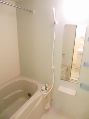 �y���̑��z�@�o�X�^�V�����[